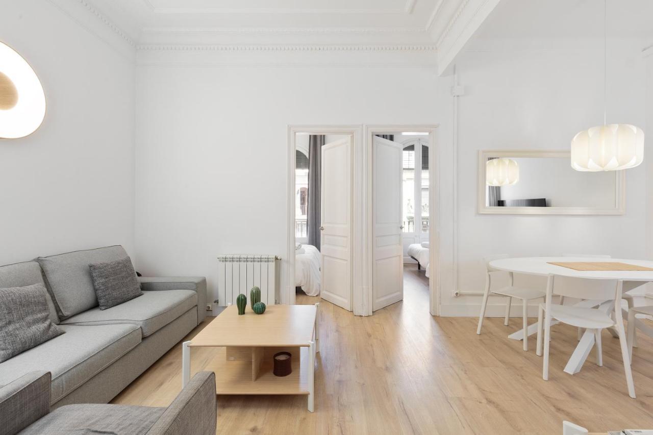Suites4Days Gaudi Eixample Barcelona Exteriör bild