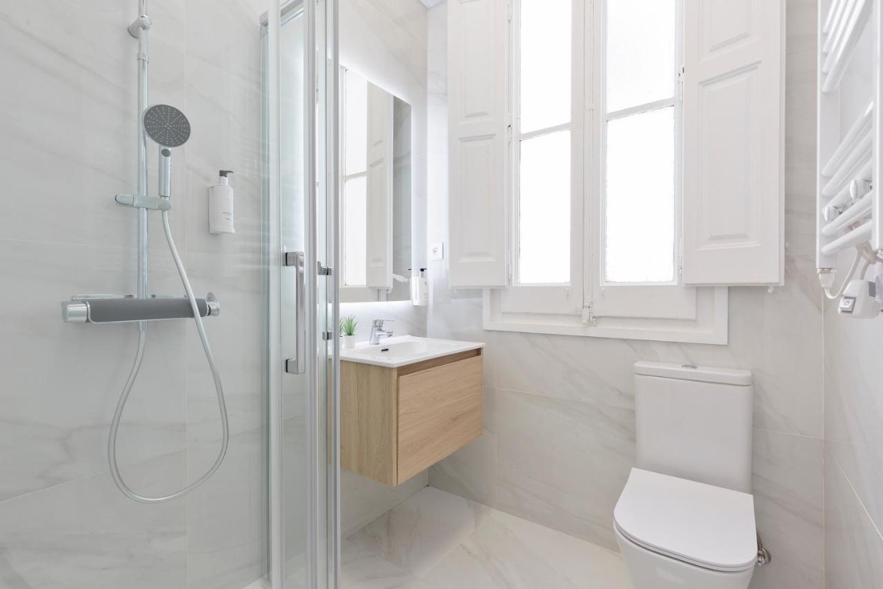 Suites4Days Gaudi Eixample Barcelona Exteriör bild